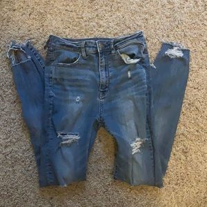 American Eagle Ripped Jeans !